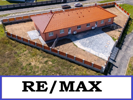 2. KÁRANÝ, RD, BYTOVÁ JEDNOTKA 5+KK, LEVÁ